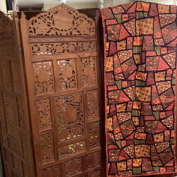 Fall Harvest Style Pumpkin, Leaves, Sunflowers Reversible Quilted Table Runner - Picture 4 of 5